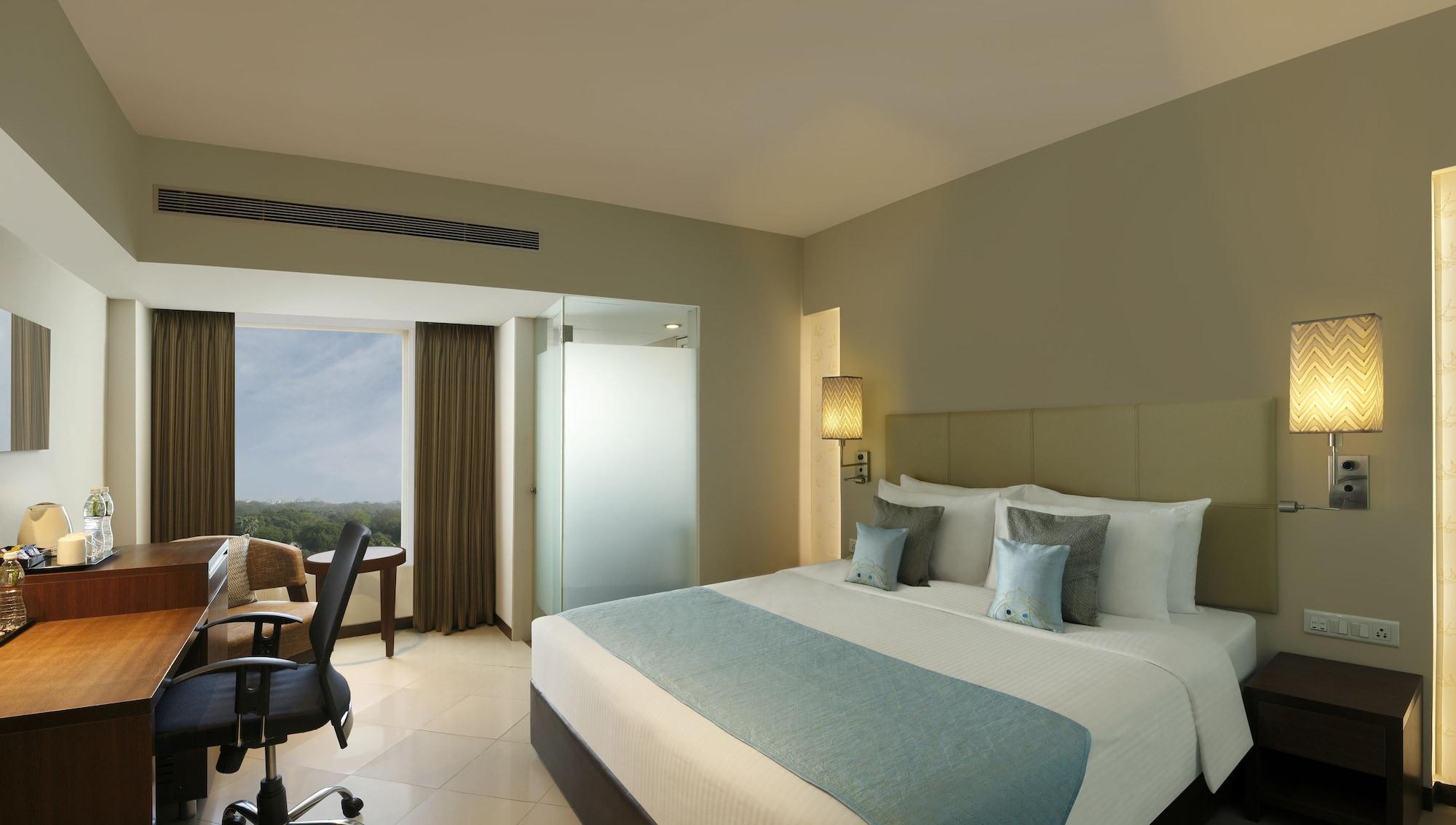 Grand Mercure Vadodara Surya Palace Kültér fotó