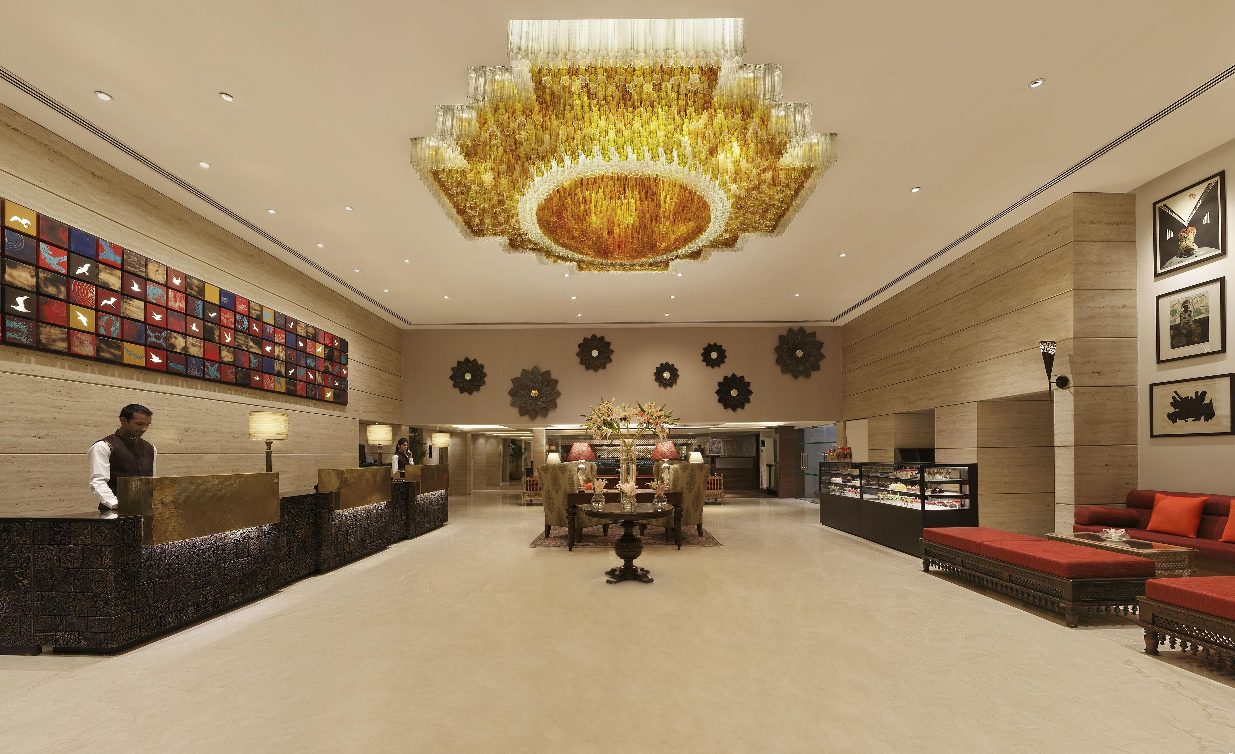 Grand Mercure Vadodara Surya Palace Kültér fotó